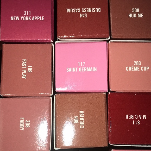 x1 MAC FABBY LIPSTICK BRAND NEW BOXED - Picture 5 of 5